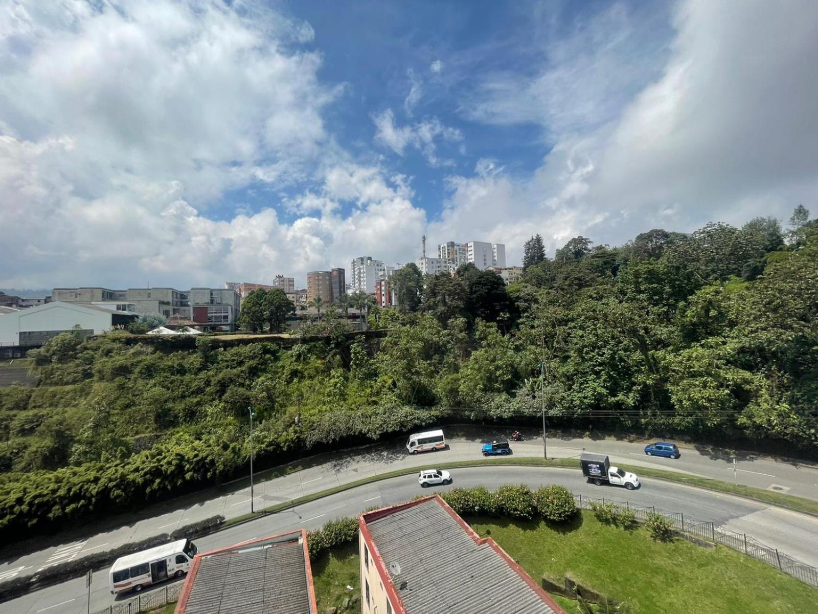 Apartamento Muy Cerca Al Cc Fundadores, U Autonoma & El Centro Manizales Exterior foto