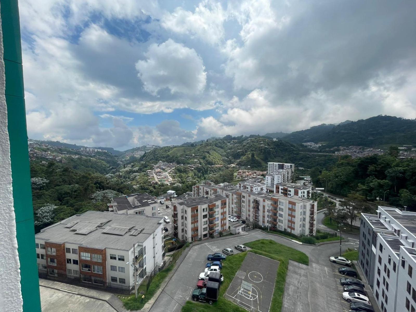 Apartamento Muy Cerca Al Cc Fundadores, U Autonoma & El Centro Manizales Exterior foto